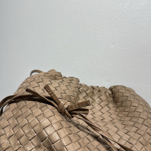 Bottega Veneta Intriciato Leather Dot Shoulder Bag Purse Adjustable Tan Brown - Picture 12 of 16